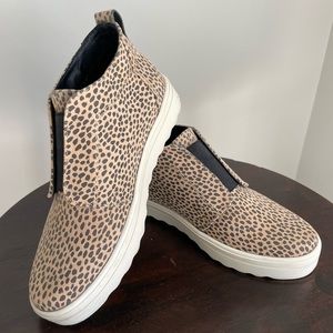 Universal Threads Pull on Hightop W-5